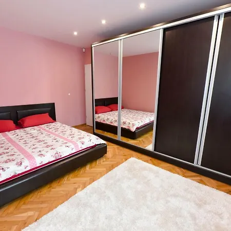By The Sea Apartment Varna
